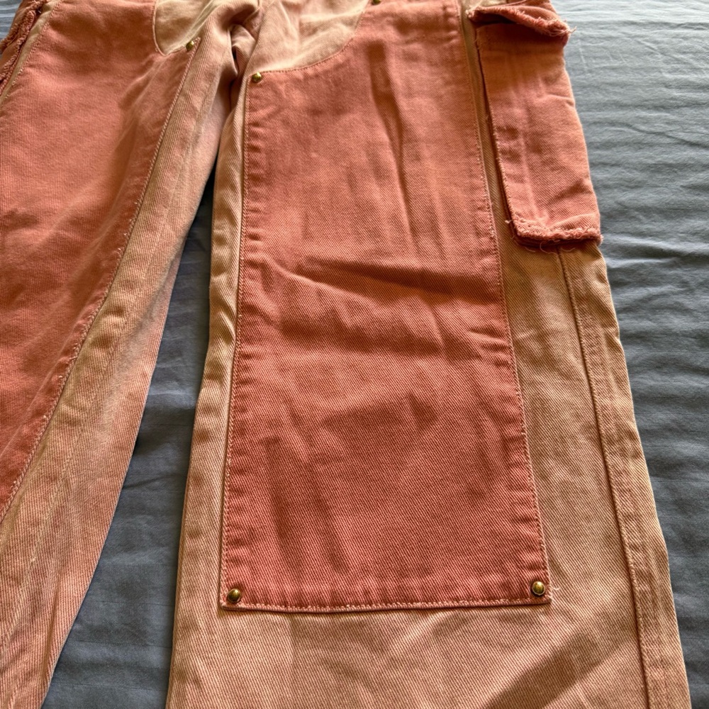 AKIRA Women’s Two-Tone Cargo Jeans Peach Coral Wide Leg High Waist XS NWT - Picture 5 of 12